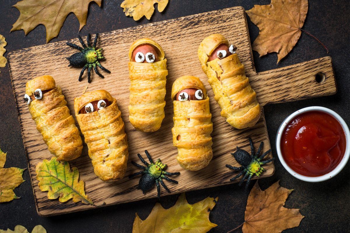 15 Spooky Dishes You Can Make For Halloween