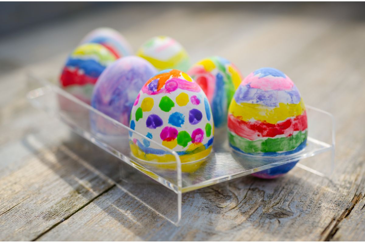 How To Make Easter Eggs (With Sharpies)
