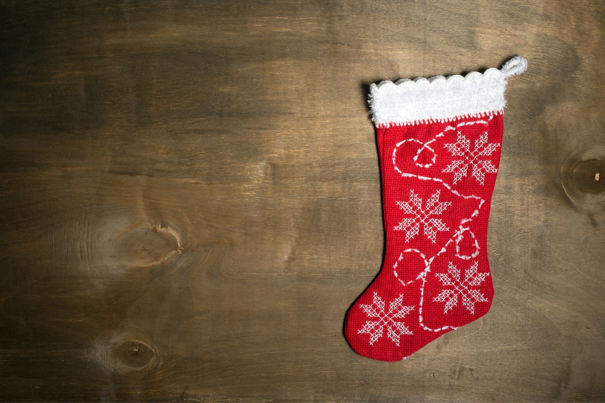 How To Make Your Own Handmade Stocking Stuffers